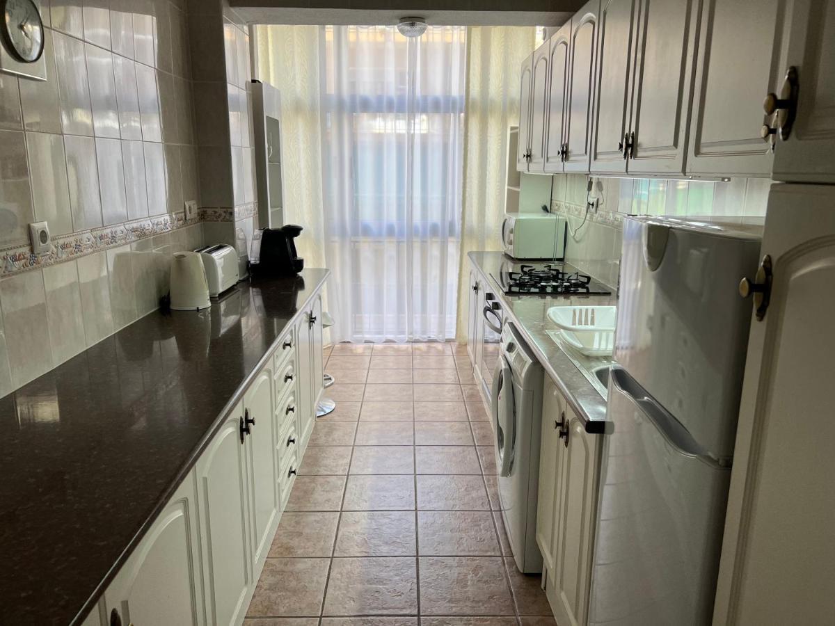 Gabriel Apartment Калпе Екстериор снимка